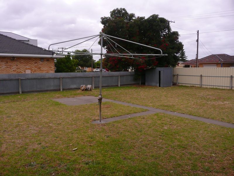 25 Fortrose Ave, Seaton SA 5023