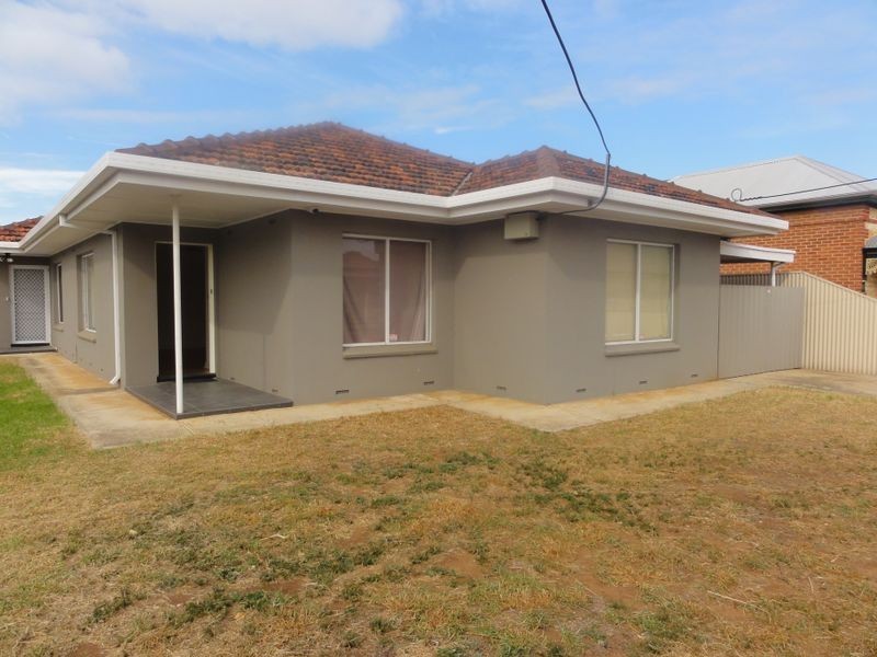 1/2 Fischer St, Welland SA 5007