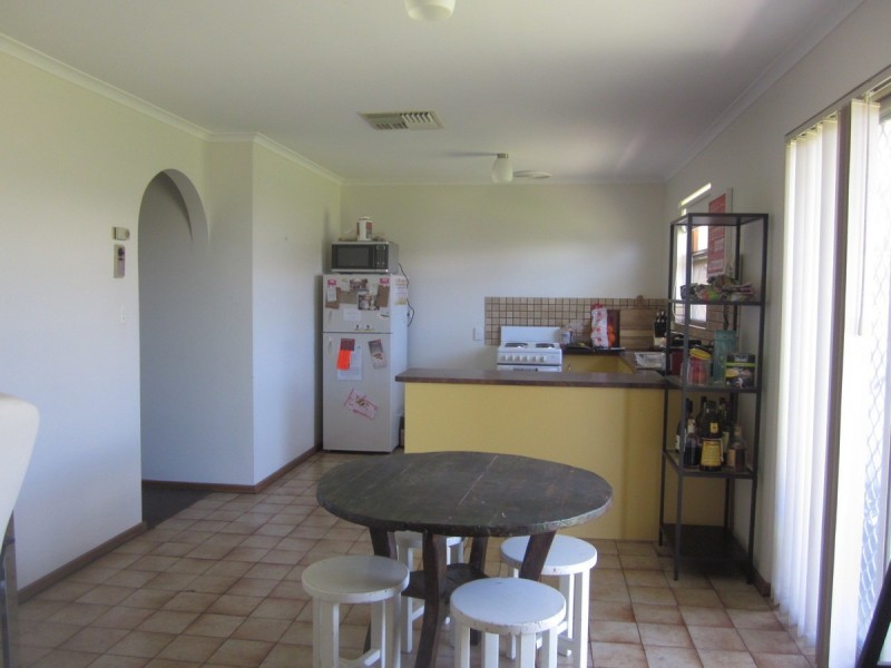 21 Rogana Crescent, Hallett Cove SA 5158