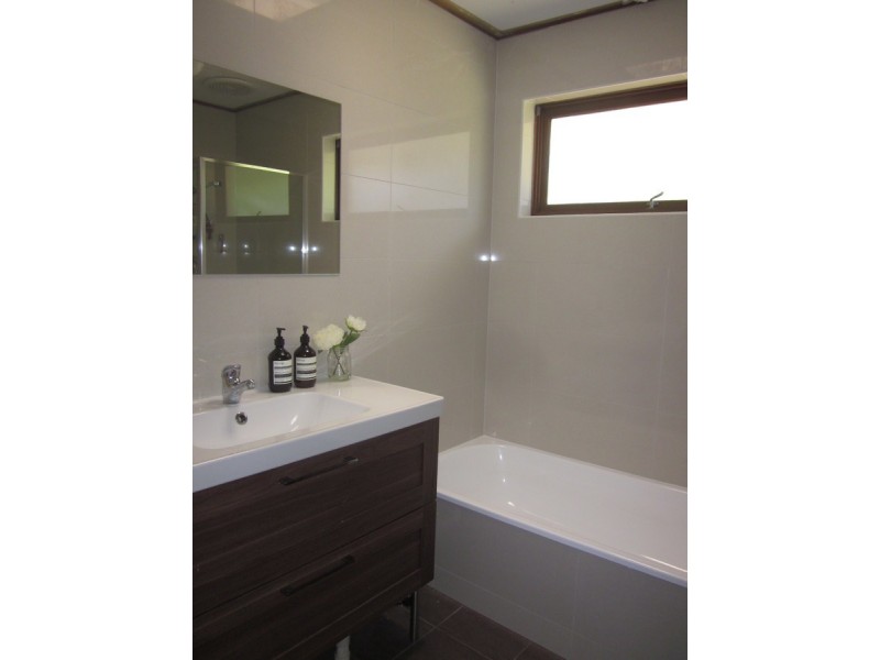 21 Rogana Crescent, Hallett Cove SA 5158