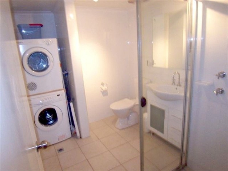 Unit 2/3 Broadway, Glenelg South SA 5045