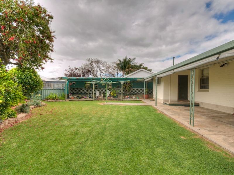 14 Belgrave Ave, Flinders Park SA 5025