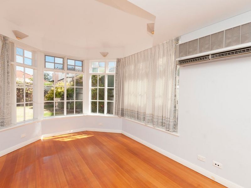 8 Stanhope St, West Beach SA 5024