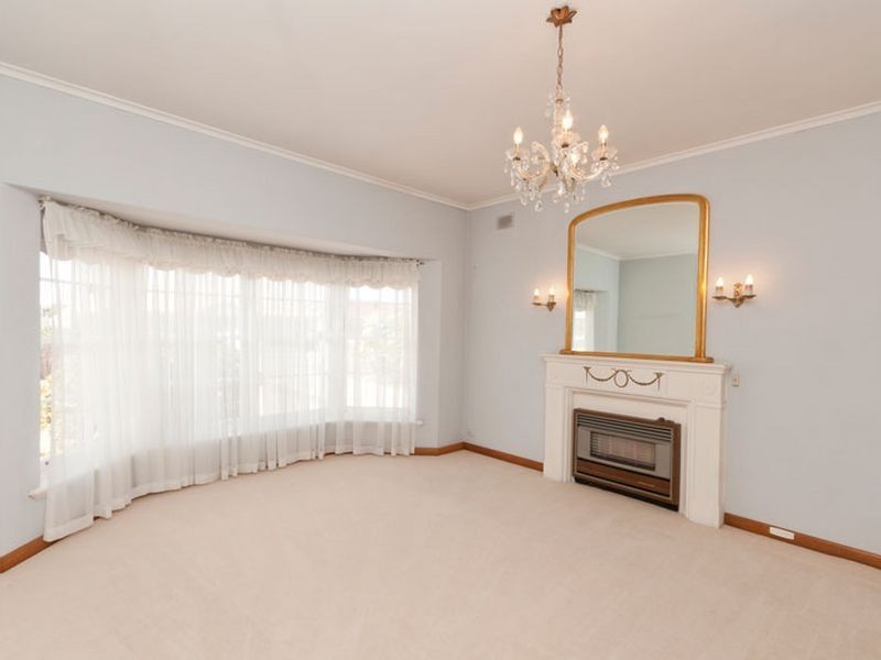 8 Stanhope St, West Beach SA 5024