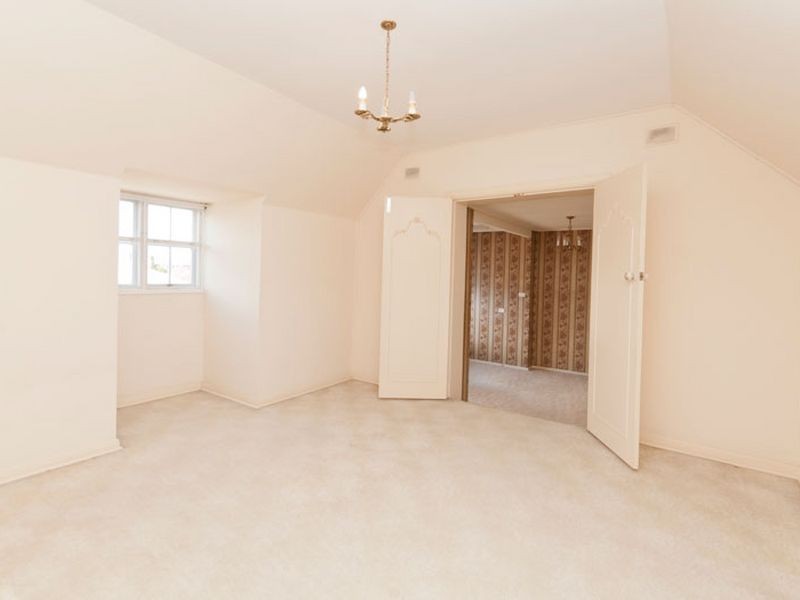 8 Stanhope St, West Beach SA 5024