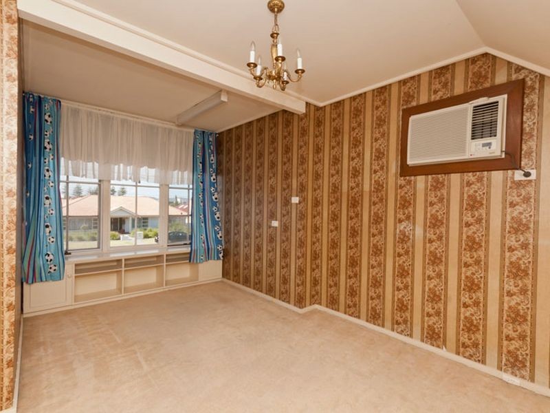 8 Stanhope St, West Beach SA 5024