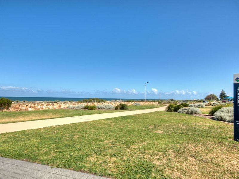 8 Stanhope St, West Beach SA 5024