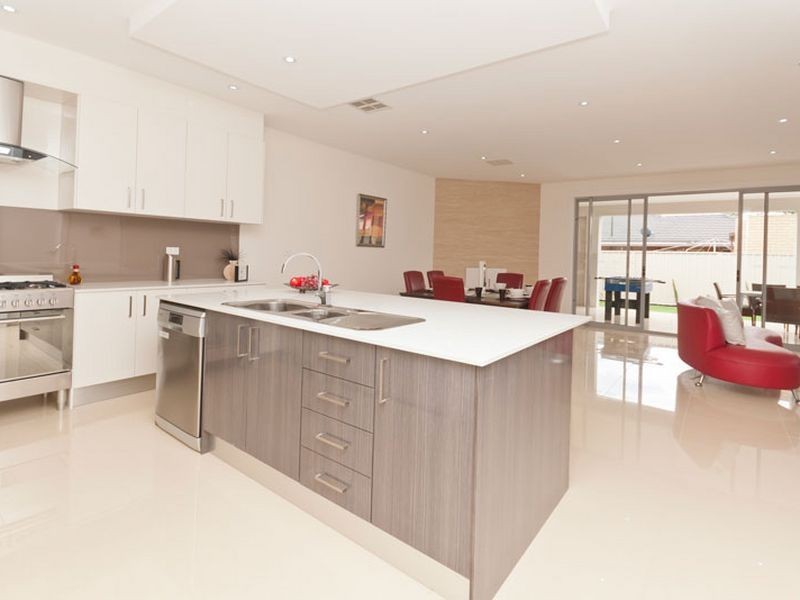 25A Bridgman Rd, Findon SA 5023