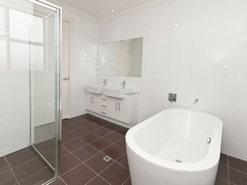 25A Bridgman Rd, Findon SA 5023