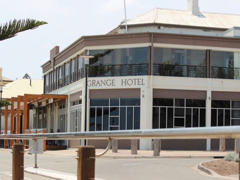 2/630 Seaview Road, Grange SA 5022