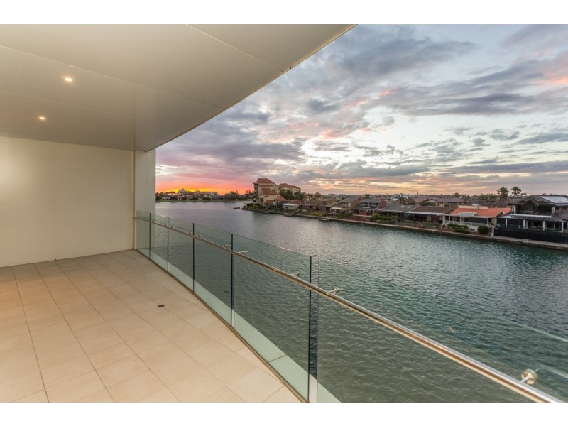 25/155 Brebner Drive, West Lakes SA 5021