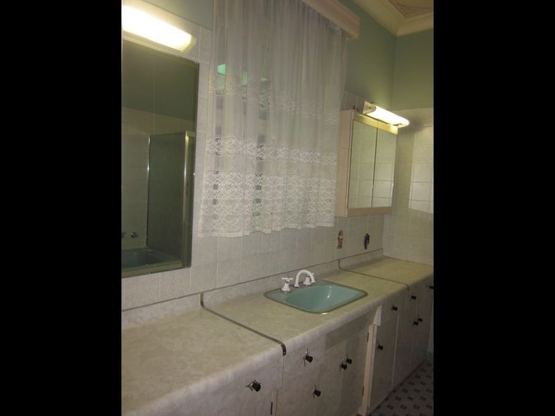 4 Tyrie Street, Findon SA 5023