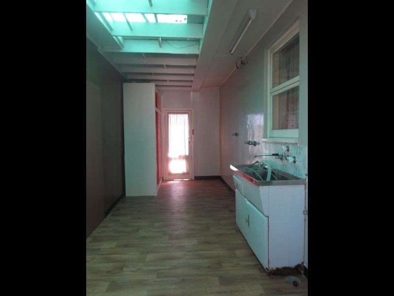 4 Tyrie Street, Findon SA 5023