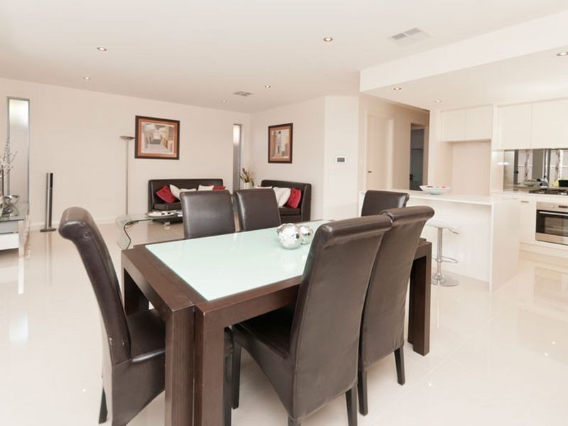 10A Yamba Grove, West Lakes Shore SA 5020