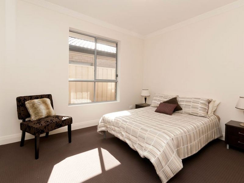 10A Yamba Grove, West Lakes Shore SA 5020