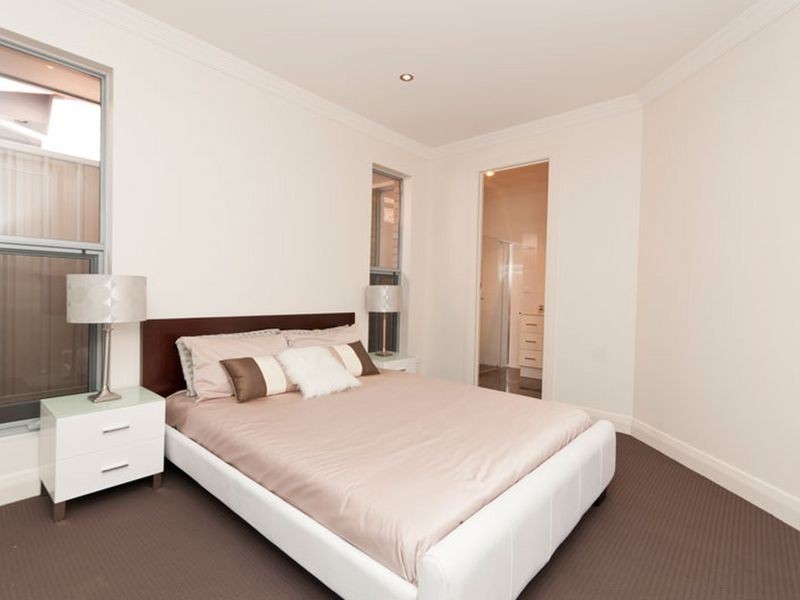 10A Yamba Grove, West Lakes Shore SA 5020