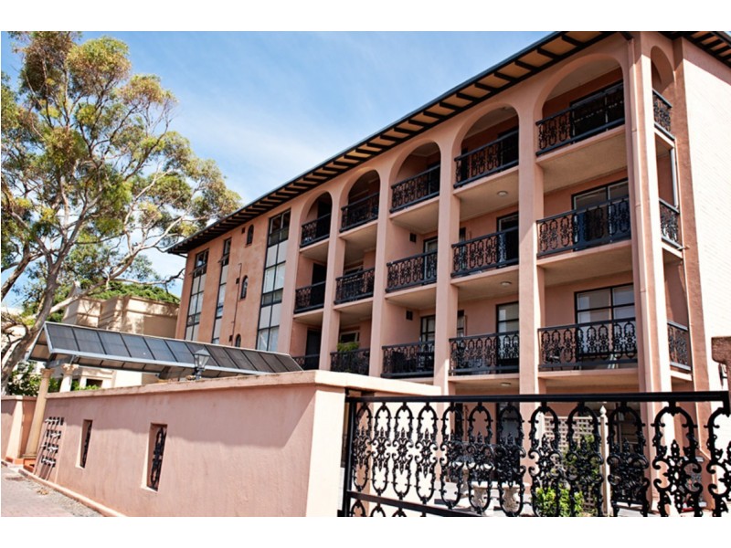 3/35 Nile Street, Glenelg SA 5045