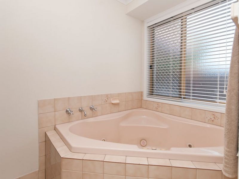 72 Charles St, Prospect SA 5082