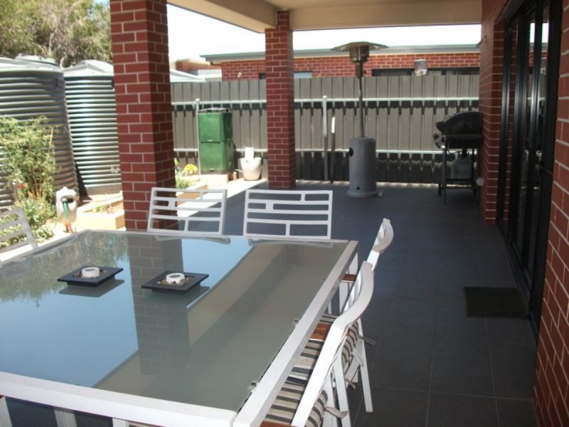 62A Room 4 Addison Road, Pennington SA 5013