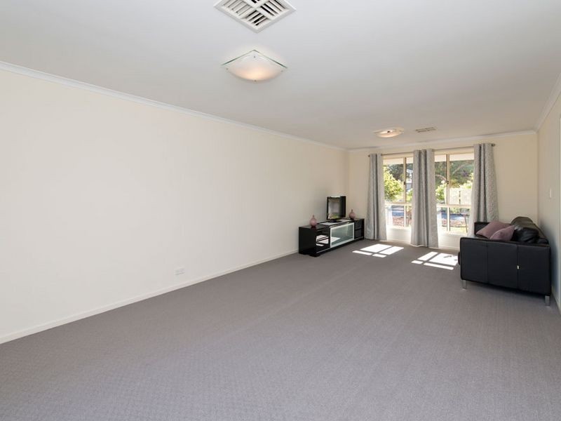 11 Springwood Ave, Parafield Gardens SA 5107