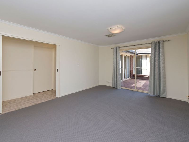 11 Springwood Ave, Parafield Gardens SA 5107