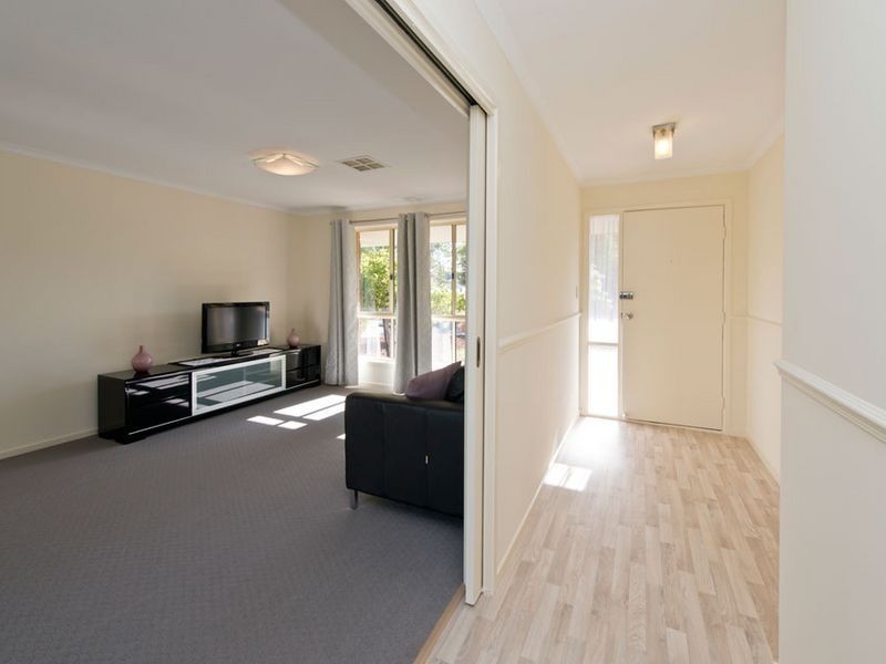 11 Springwood Ave, Parafield Gardens SA 5107