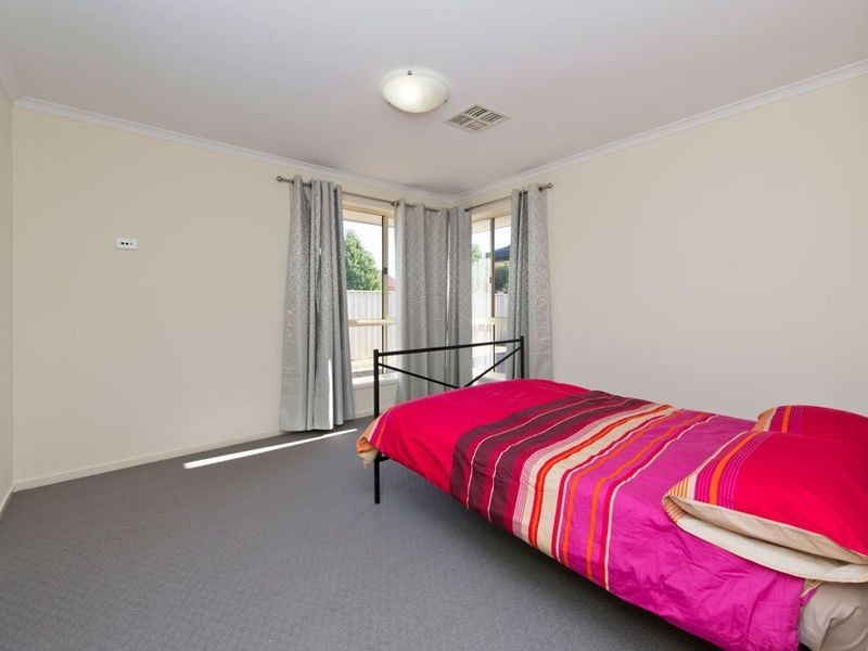 11 Springwood Ave, Parafield Gardens SA 5107