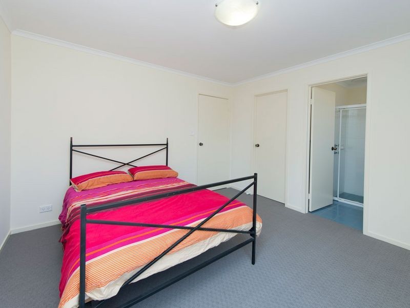 11 Springwood Ave, Parafield Gardens SA 5107