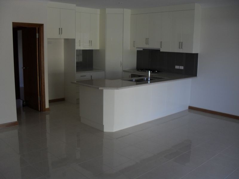 8 Hawker Street, Bowden SA 5007