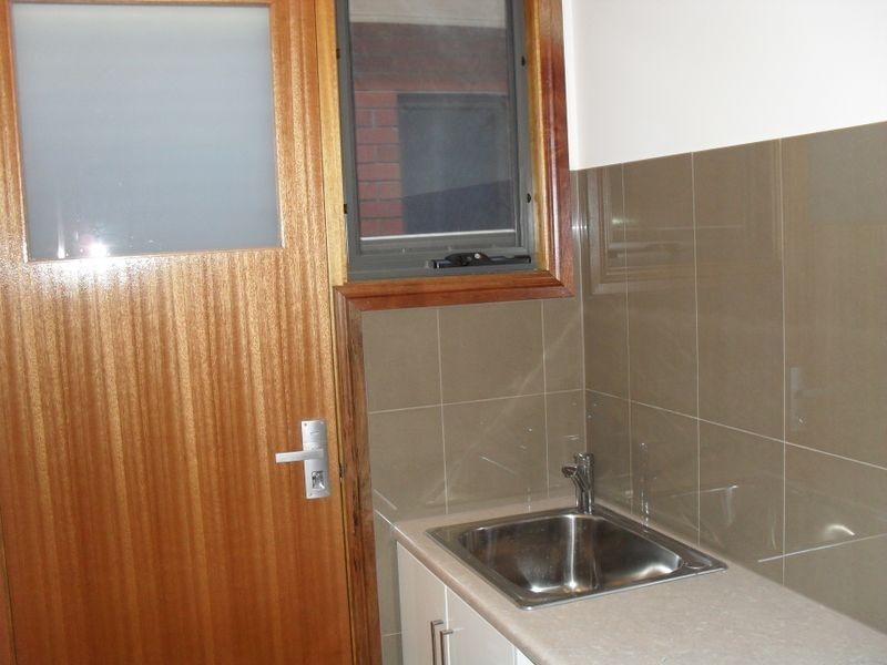 8 Hawker Street, Bowden SA 5007