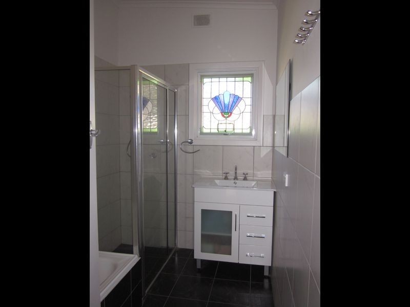 18 Laidlaw Street, Henley Beach SA 5022