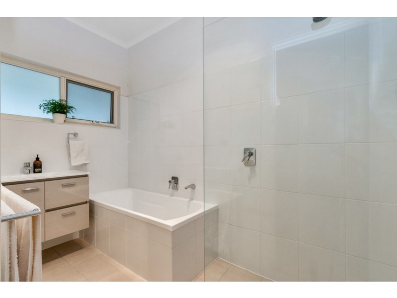 6 Oliver Avenue, Fulham Gardens SA 5024