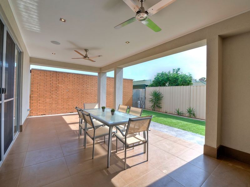19 Bridgman Rd, Findon SA 5023
