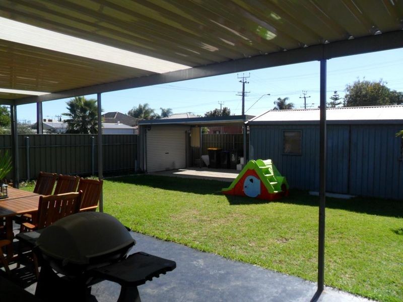 20 Prince Albert St, Albert Park SA 5014