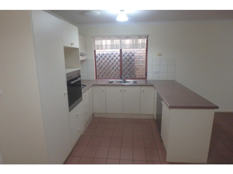 2 Royal Close, Findon SA 5023