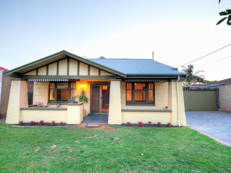 17 Richard St, Findon SA 5023