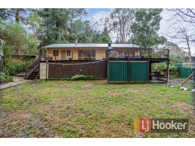 9 Norman Road, Bridgewater SA 5155