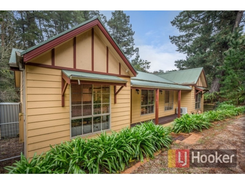 9 Norman Road, Bridgewater SA 5155