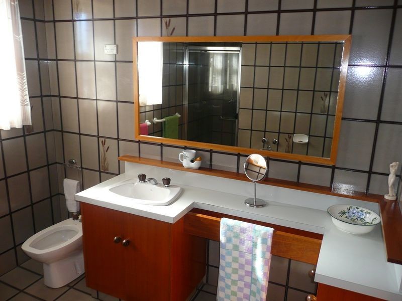 64 Barker Ave, Flinders Park SA 5025