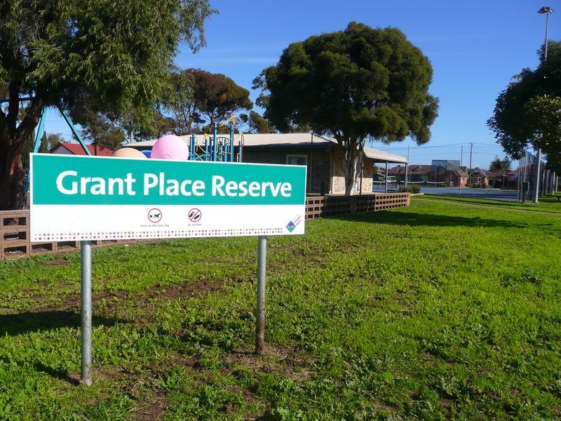 64 Barker Ave, Flinders Park SA 5025