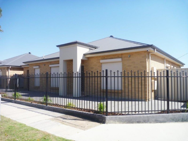 2 Eyre Street, Findon SA 5023