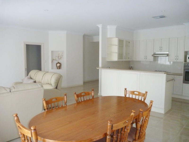 2 Eyre Street, Findon SA 5023