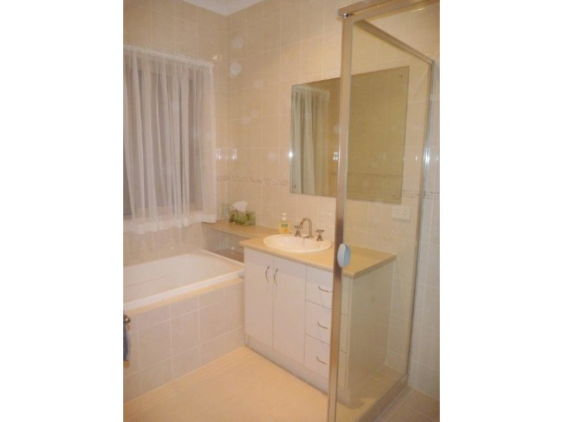 2 Eyre Street, Findon SA 5023