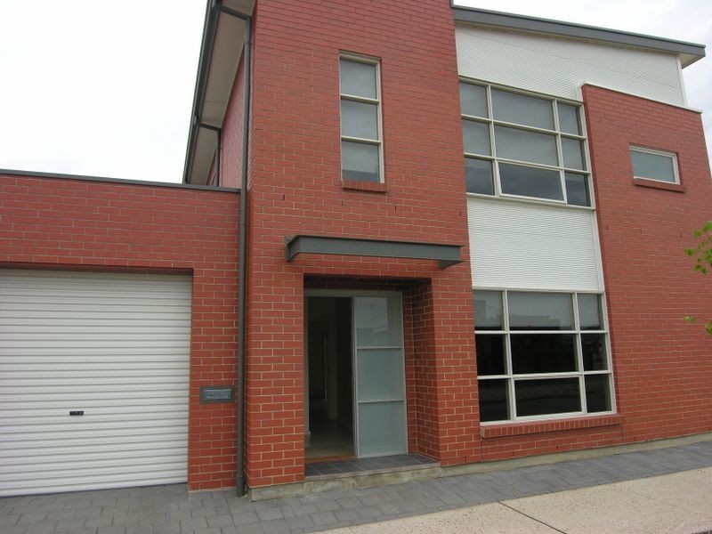 4 Waterton Lane, Mawson Lakes SA 5095