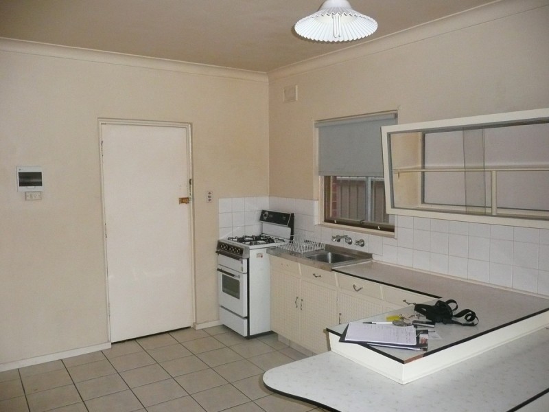 1/102 Seaview Road, West Beach SA 5024