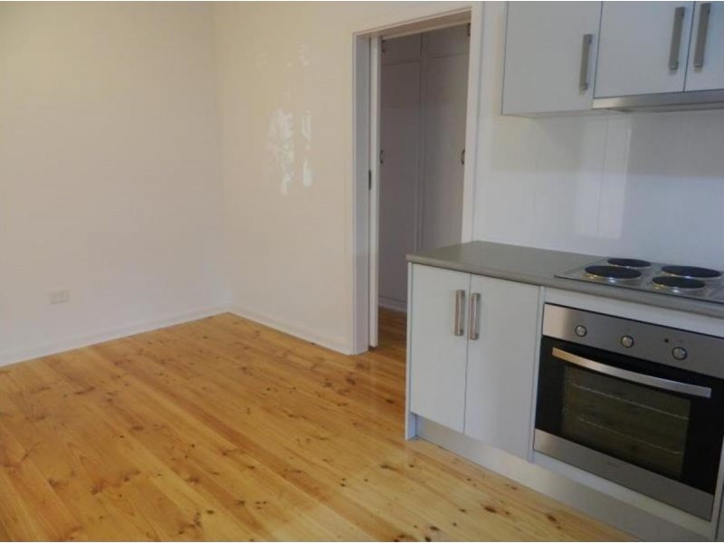 18 Laidlaw Street, Henley Beach SA 5022