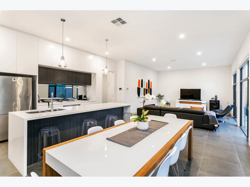 2A Cudmore Terrace, Henley Beach South SA 5022