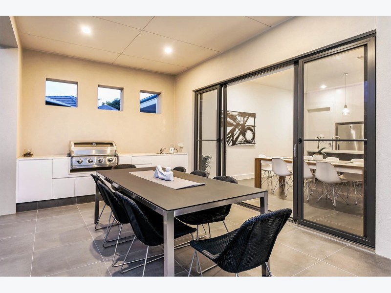 2A Cudmore Terrace, Henley Beach South SA 5022