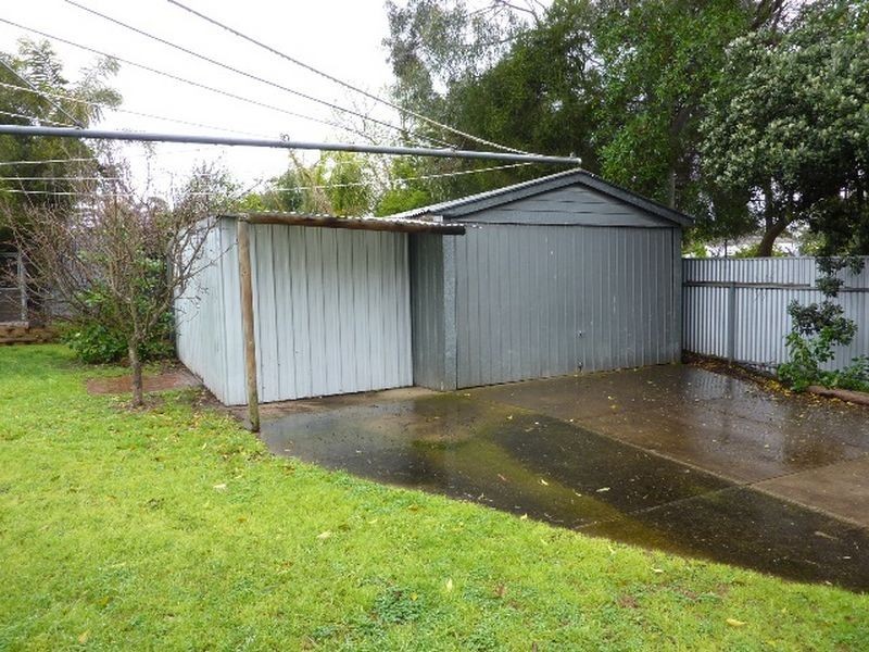 33 Kenneth Road, Morphett Vale SA 5162