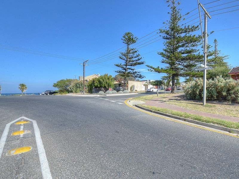 2/630 Seaview Road, Grange SA 5022